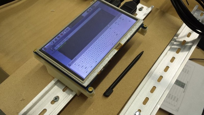 5 inch touchscreen DIN rail mount