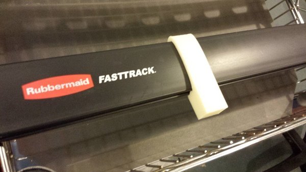 Rubbermaid FastTrack Clip