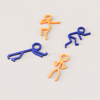 4 PERSON EARRING - Thumbnail 3