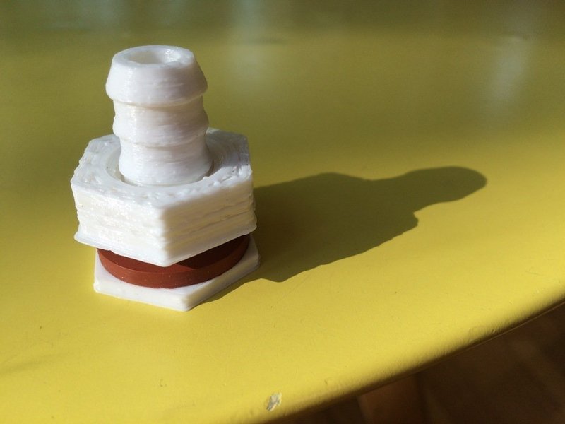 Bulkhead fitting for a 1/2" poly hose