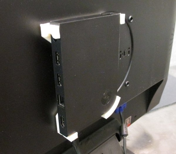 Steam Link Mount