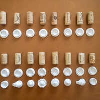 WINE CORK CHESS SET - Thumbnail 4