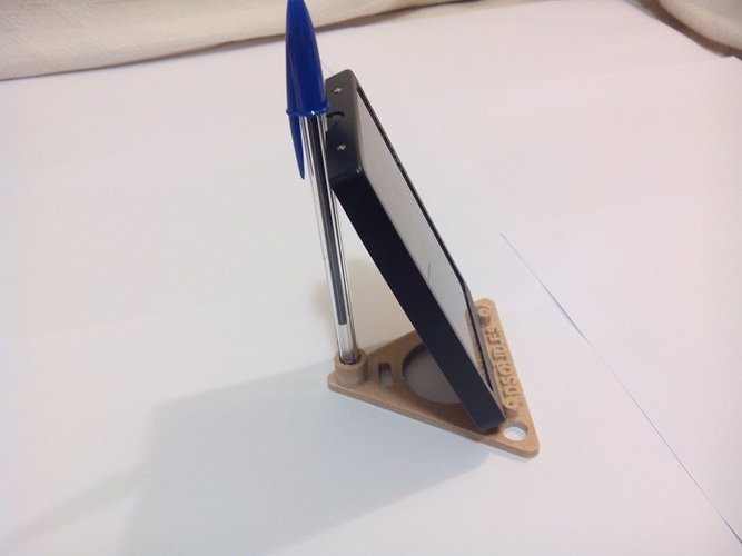 Triangle holder for  smartphone or tablet by  www.3dsolid.es 3D Print 51987