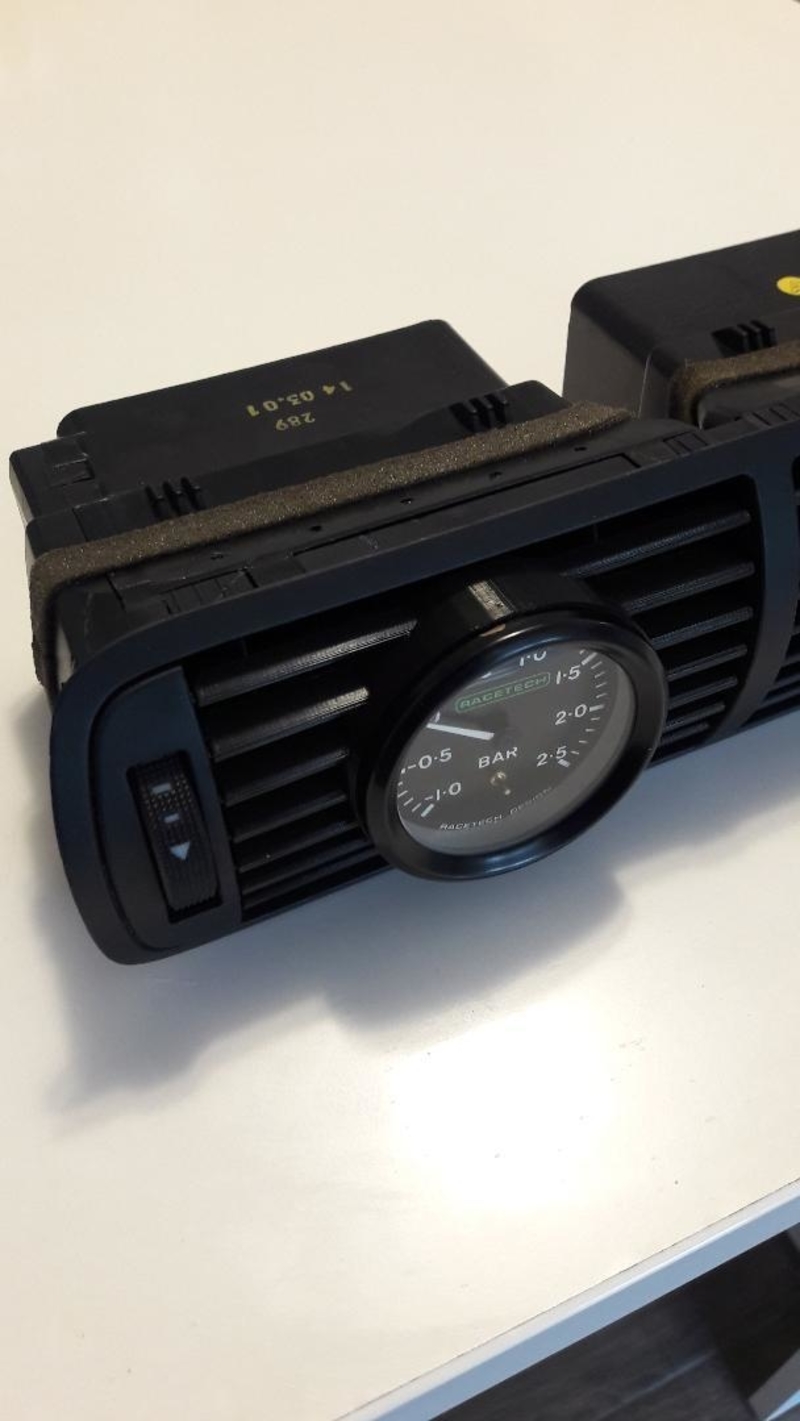 AIR POD BOOST GAUGE 52MM AUDI A3 8L AND SEAT TOLEDO / LEON