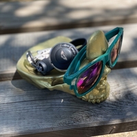 Skull Glasses and Change Holder - Thumbnail 14