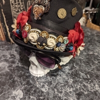 Skull Glasses and Change Holder - Thumbnail 24