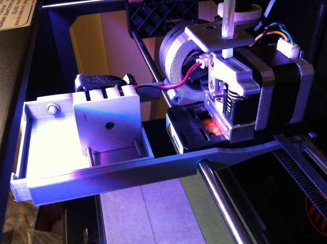 MAKERBOT REPLICATOR 2 SERVICE TRAY 3D Print 52491