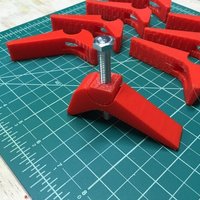 Small Waste Board Clamp for Shapeoko, X-Carve & Other CNC 3D Printing 53108