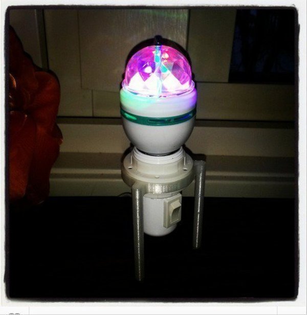 Simple lamp mount