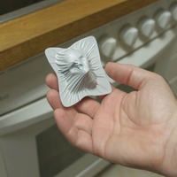 Skull Ghosts thru the wall A - Halloween fridge magnets - Thumbnail 2