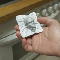 Skull Ghosts thru the wall C - Halloween fridge magnet - Thumbnail 1