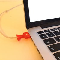 Cable Saver for MacBook Pro Late 2014 - Thumbnail 3