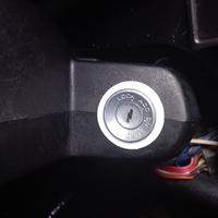 Suzuki Samurai Ignition Grommet for Steering Column Cover  - Thumbnail 3