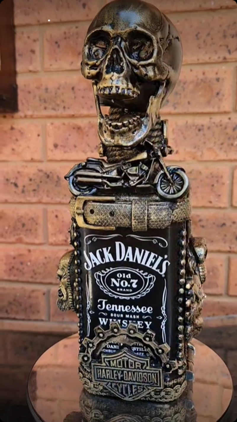 BOTTLE CASE | JACK DANIELS HARLEY DAVIDSON BOTTLE CASE !