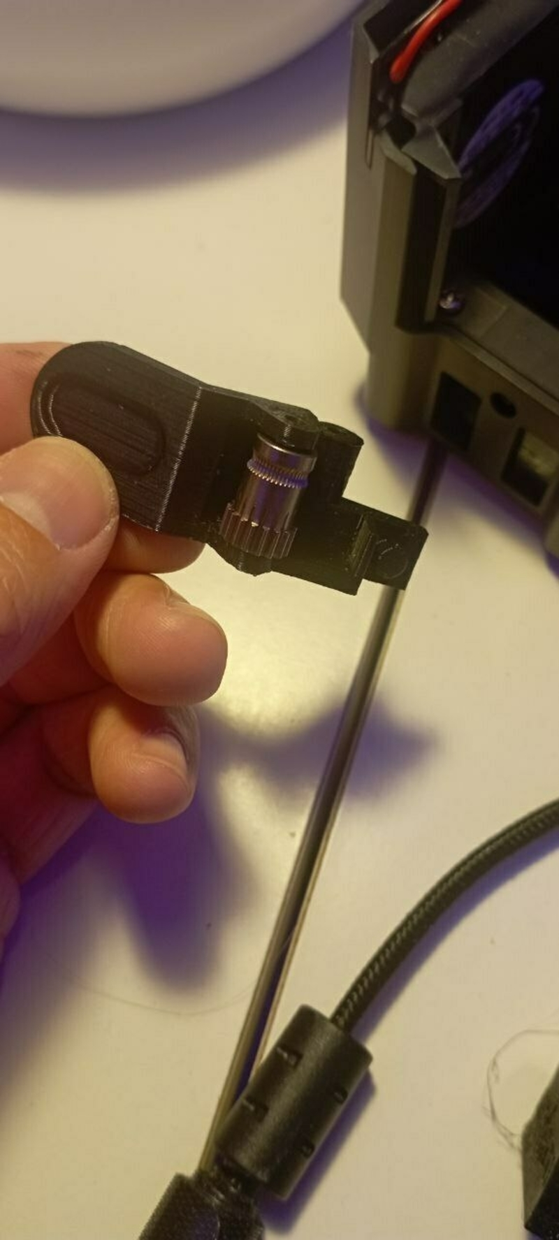 Direct extruder pressure