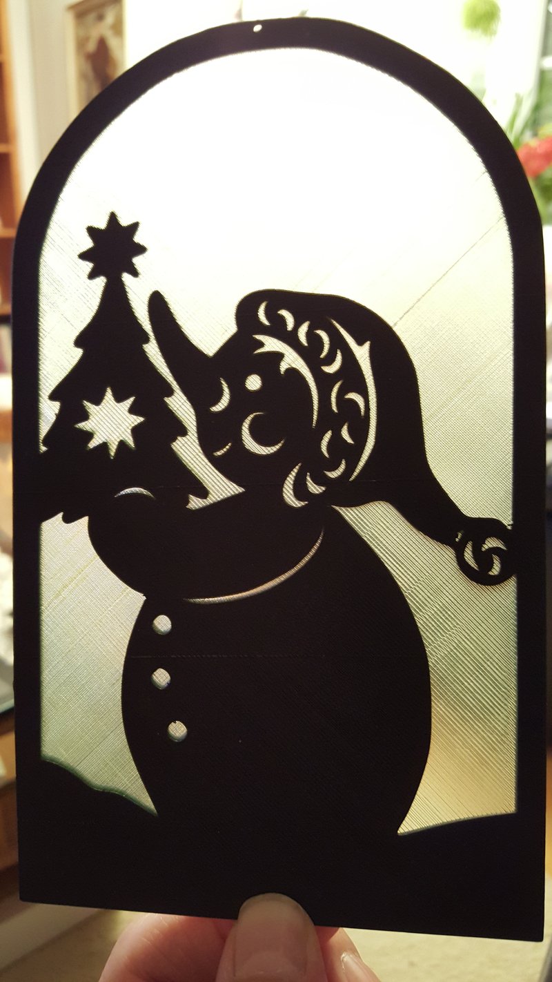 Snowman with tree