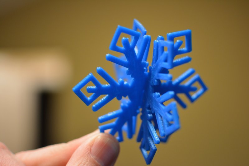 MkrClub Snowflake 2-part Tree ornament