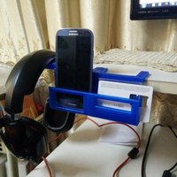 Headphone stand. - Thumbnail 2