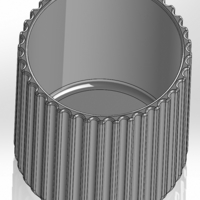Round pen cup with rectilinear circular slots - Thumbnail 2