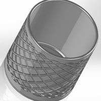 Round pen cup with grid lines at 45 degrees - Thumbnail 4