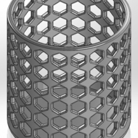 Round pen cup with hexagonal slots - Thumbnail 1