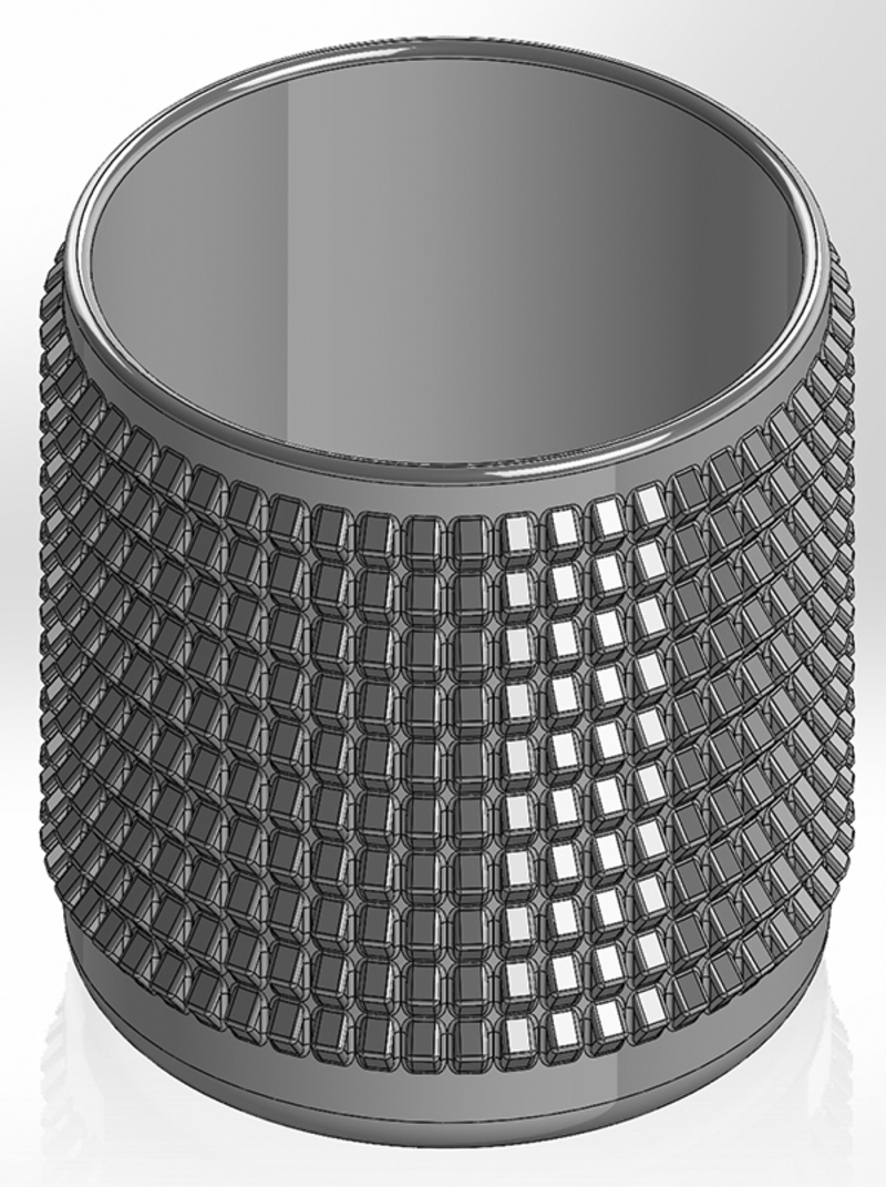 Round pen cup with three-sided prisms