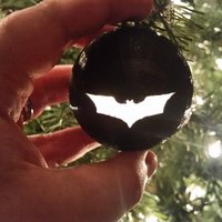 Light Up Ornaments (Batman & Gears of War) - Thumbnail 3
