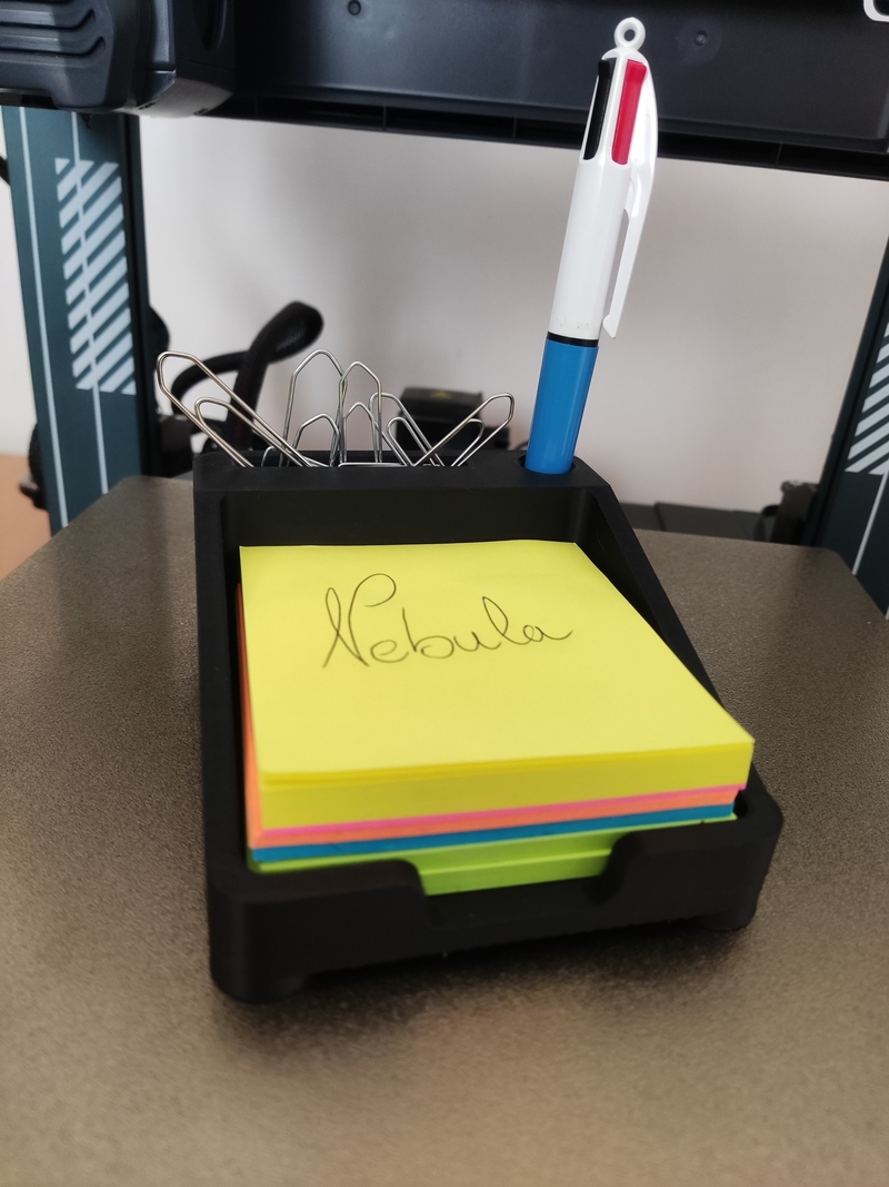 🖇️ Multi-function post-it note holder