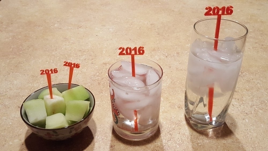 2016 Party Picks and Swizzle Sticks