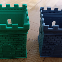 A square pencil case in the shape of a castle tower - Thumbnail 12