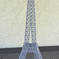 The Eiffel Tower in parts - Thumbnail 1