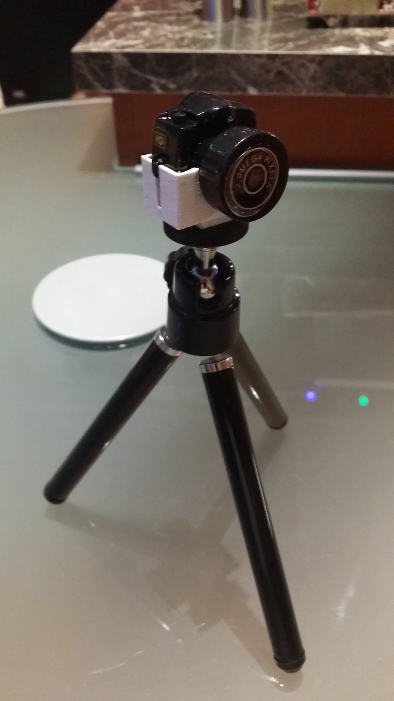 Y2000 Camera Holder for Tripod
