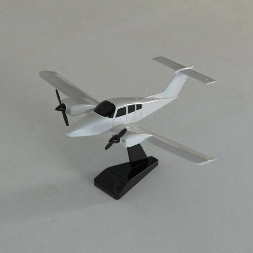 BEECHCRAFT DUCHESS MODEL 76
