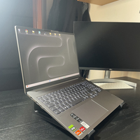 Inclined Laptop Stand - Thumbnail 1