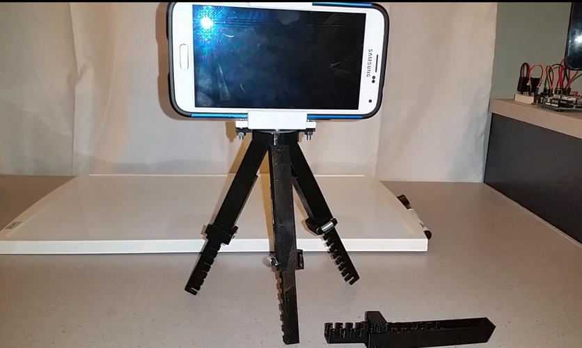 Adjustable Tripod (spring loaded) 3D Print 56424