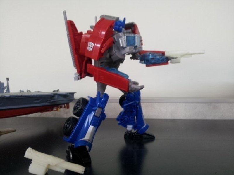 Transformers Prime: Optimus Prime hand cannons