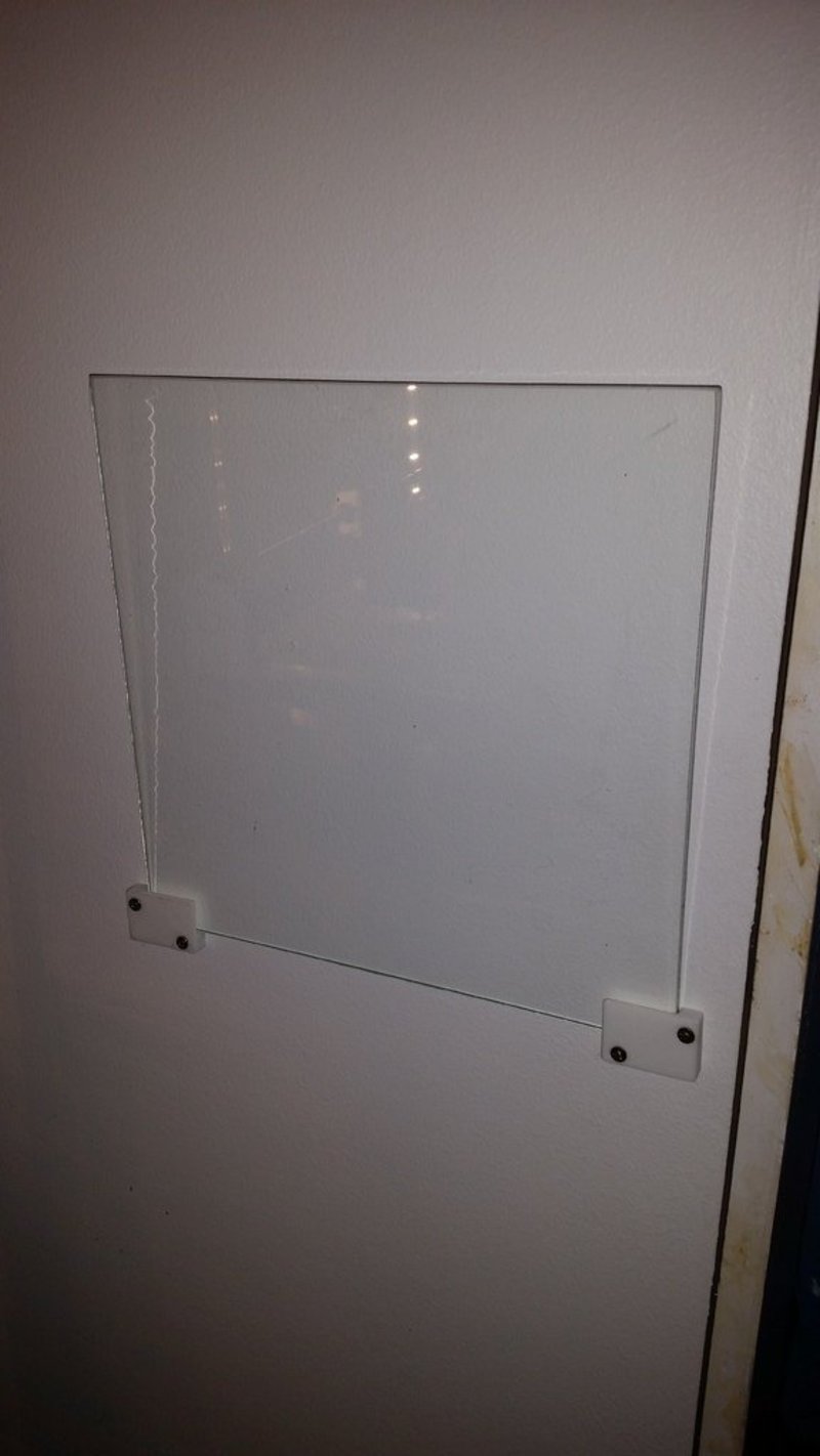 Glass wall mount