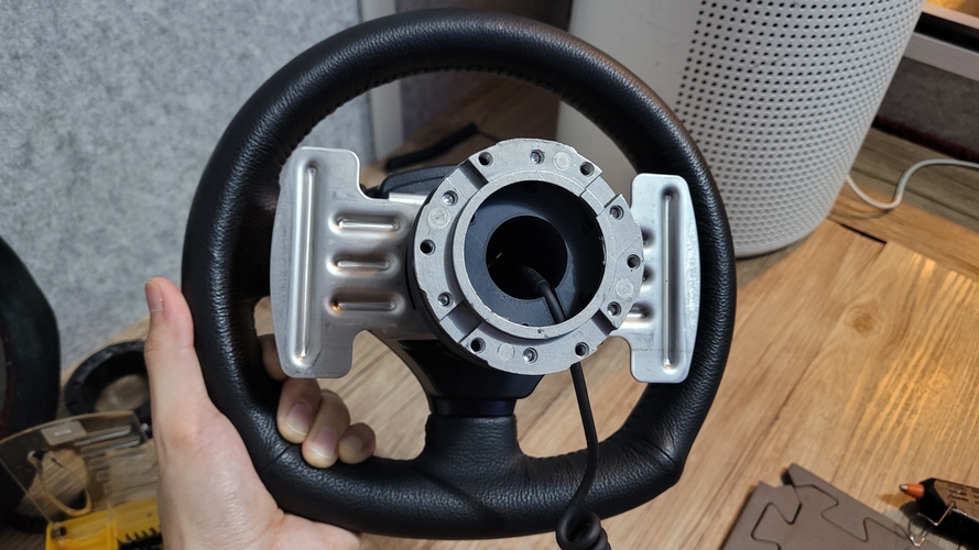 Logitech MOMO force steering wheel 70mm adapter