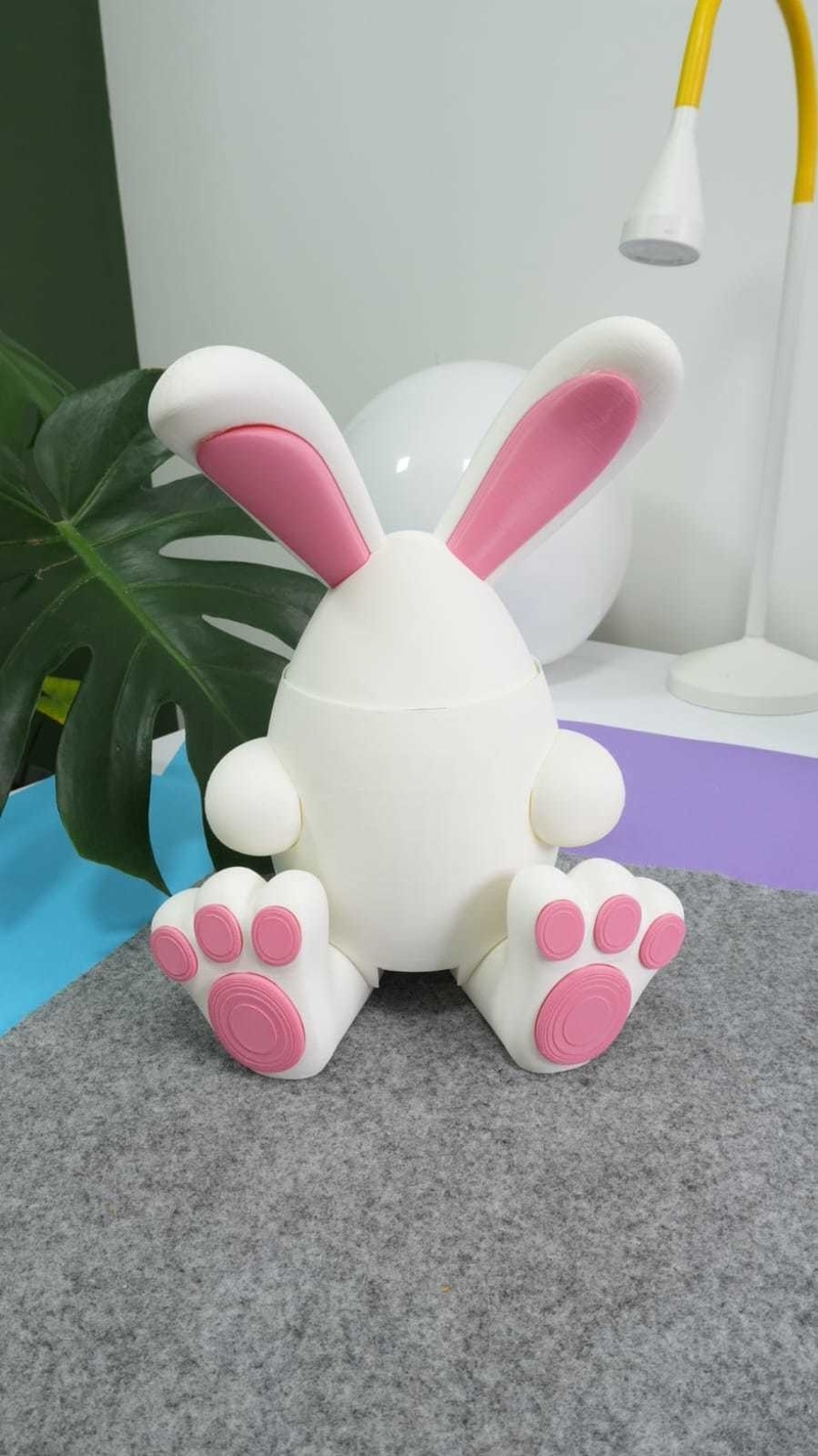 Huevo dispensador de dulces