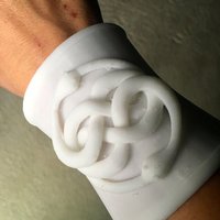 Auryn Wrist Cuff - Thumbnail 2