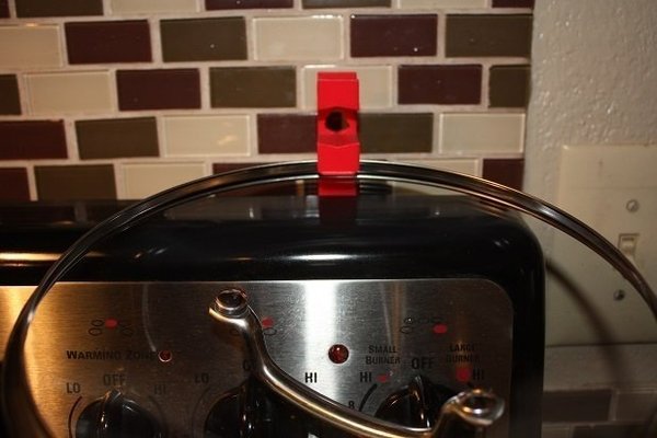 Stovetop Hot Lid Holder