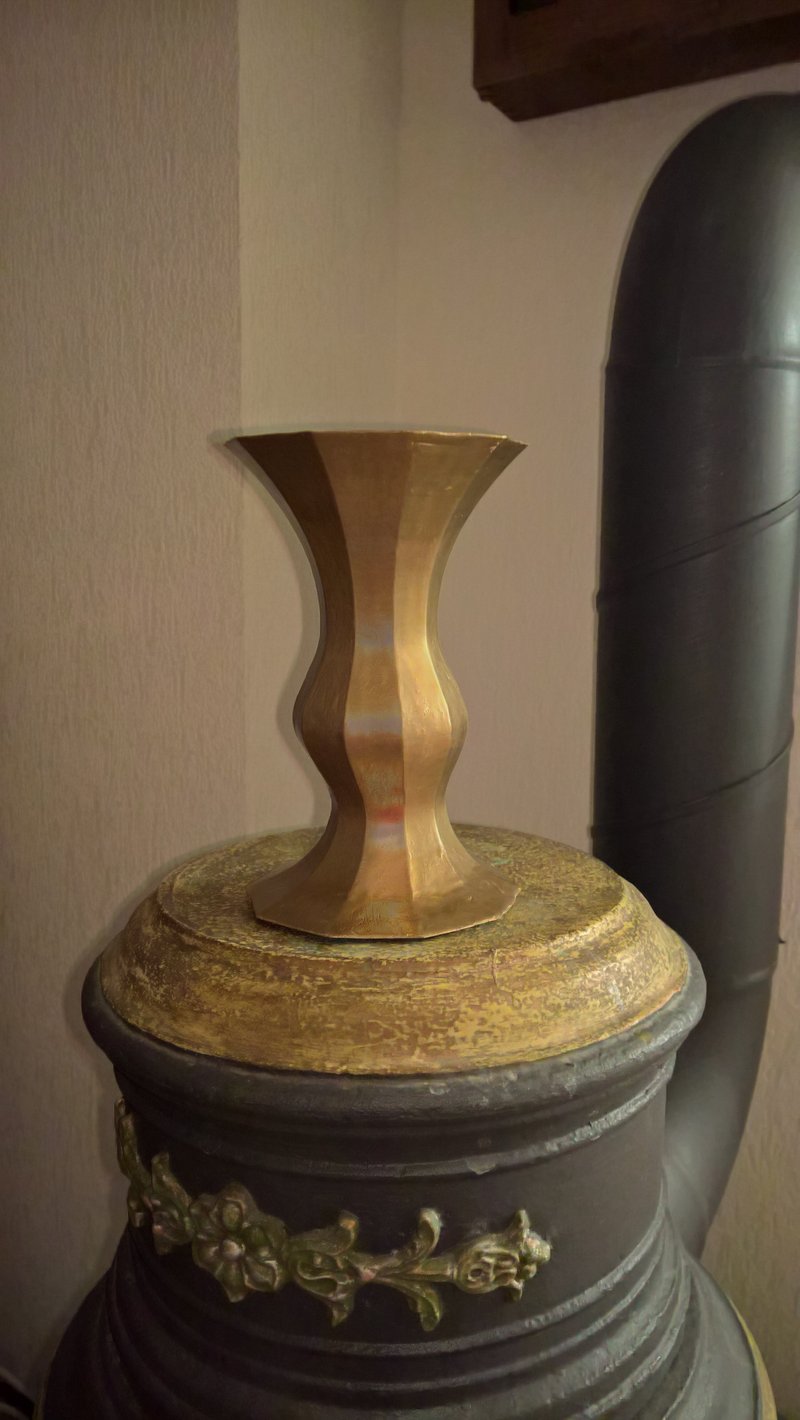 10 corner vase
