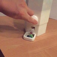No tools-Candy Dispenser! V2 - Thumbnail 3