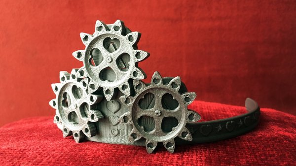 Maker Tiara