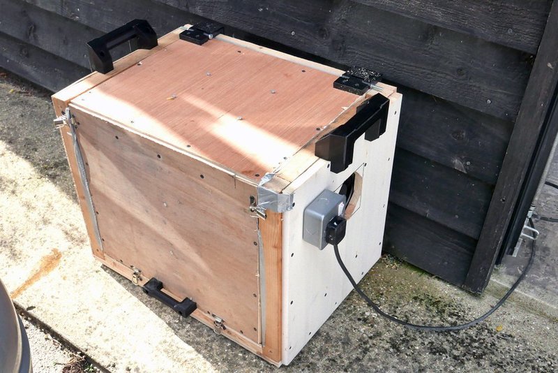 Simple medium-duty handle