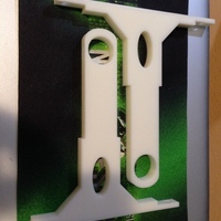 Small Soporte Bobina pared tubo PVC 22mm, altura 10mm y tornillo M6 (S 3D Printing 63398