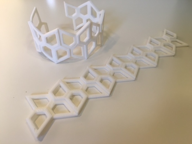 Kershner Polygon Thermaform Bracelet 3D Print 65781