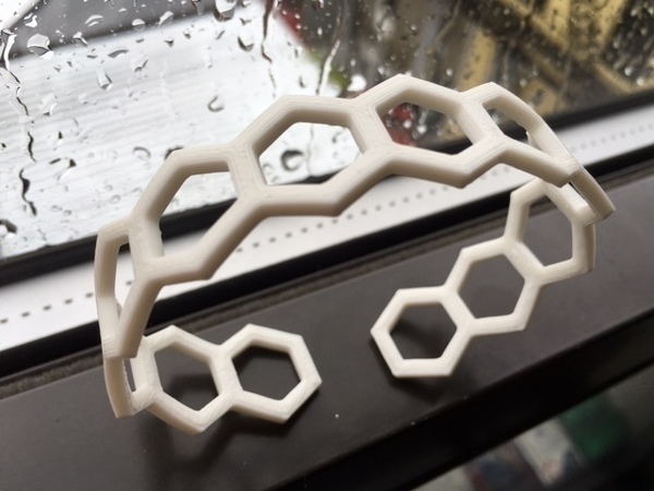 Medium Easy Hex Thermoform Bracelet 3D Printing 65784