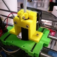 Ubis Hotend mount with bowden adapter - Thumbnail 3