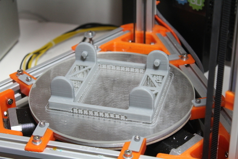 Spool holder for ATX PSU #FilamentChallenge.